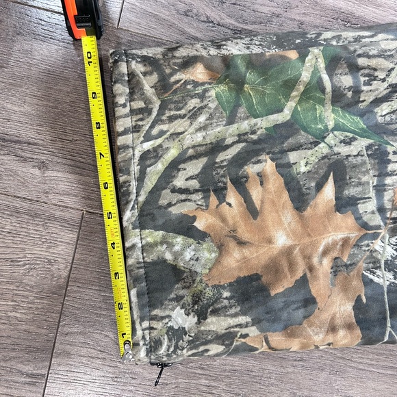 RedHead Camouflage Insulated Overalls zippers down both legs size XL - Picture 7 of 10